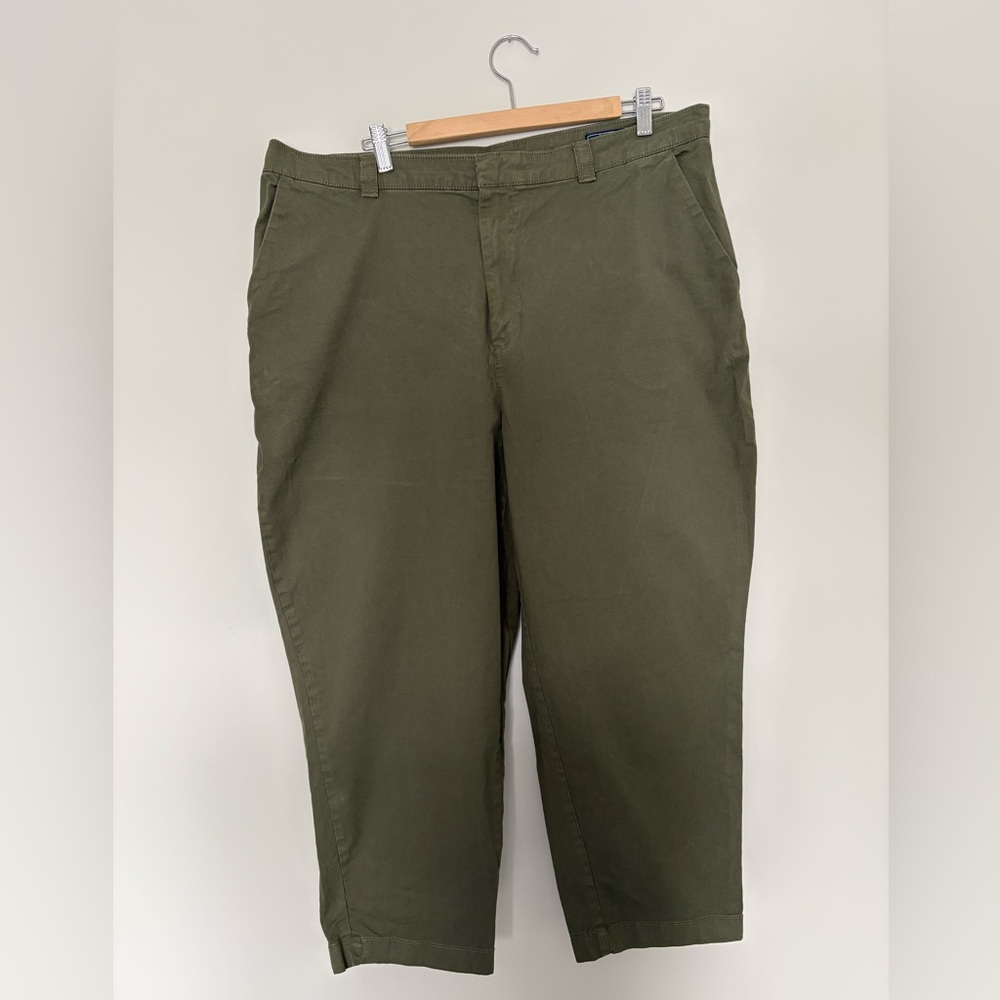 GAP Straight Up Olive Green High Rise Capri Pants Size 18 Straight Leg